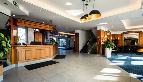 Hotel Fortuna, Reception