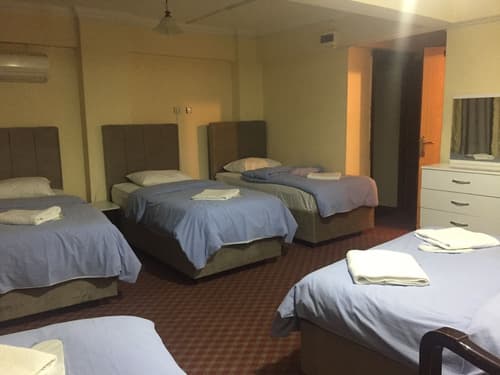 Istanbul Paris Hotel & Hostel, 