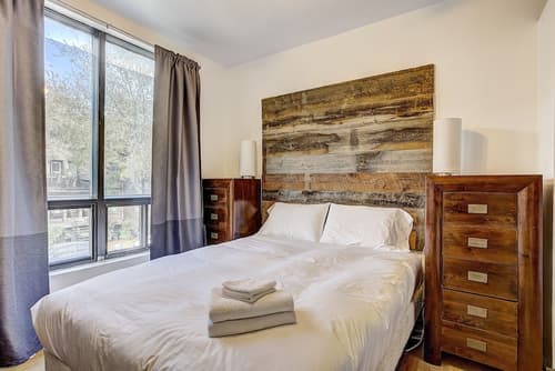 Destination Stays Griffintown Montreal, Room