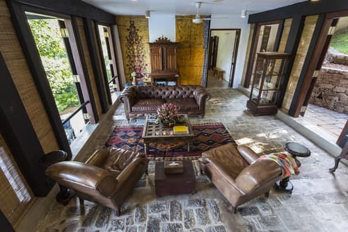 The Hermitage by Edwards Collection, Lobby sitting area