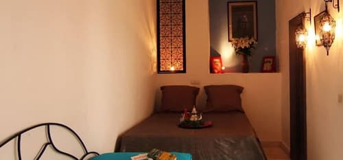 Riad Nafora, Room
