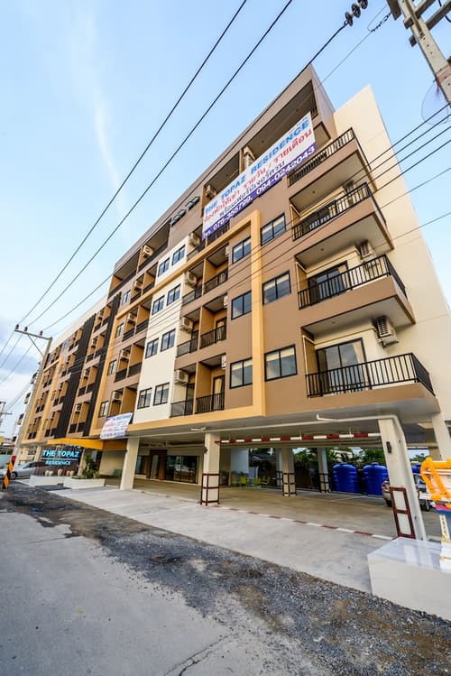 The Topaz Residence, Exterior