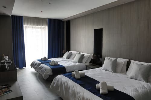 The District Hotel, Room