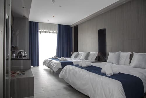 The District Hotel, Room