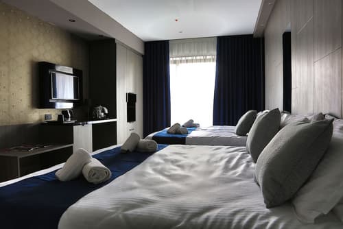 The District Hotel, Room