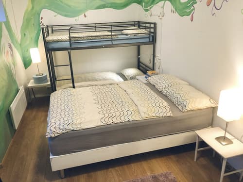 The Freezer Hostel & Culture Center, Room