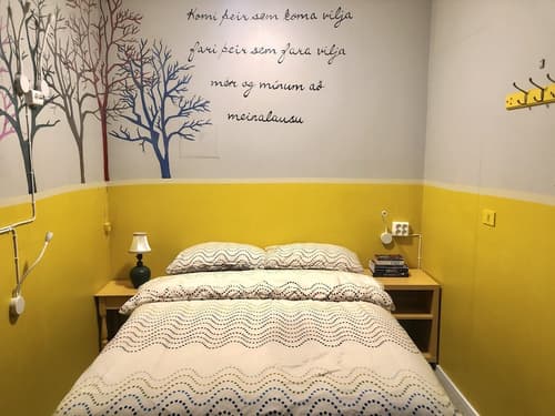 The Freezer Hostel & Culture Center, Room