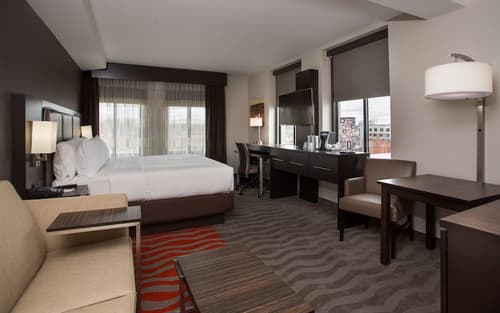 Holiday Inn Express Springfield Downtown by IHG, Room