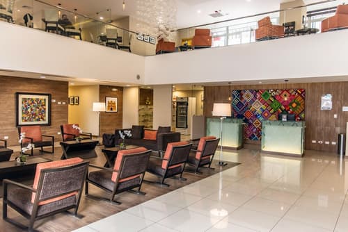 Latam Hotel Plaza Pradera Quetzaltenango, Lobby sitting area