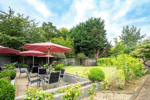 Remont Oxford Hotel, Garden