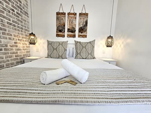 Lalapanzi Guest House, 