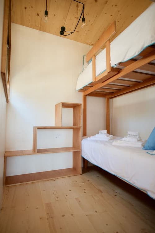Bukubaki Eco Surf, Room