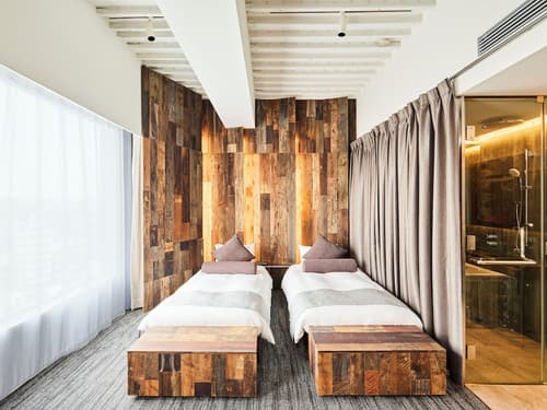 ONE＠Tokyo by insomnia, Room