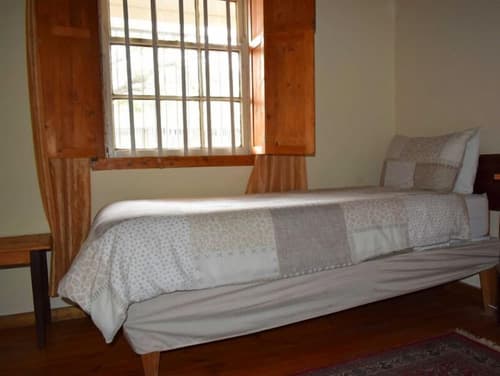 Paul Kruger 63, Room