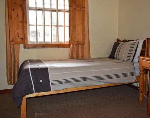 Paul Kruger 63, Room