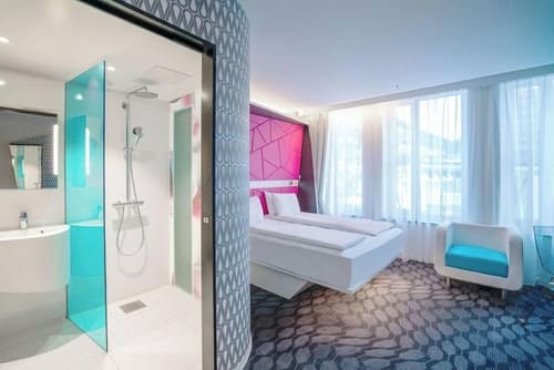 Magic Hotel Xhibition - Self-service-hotel, Room