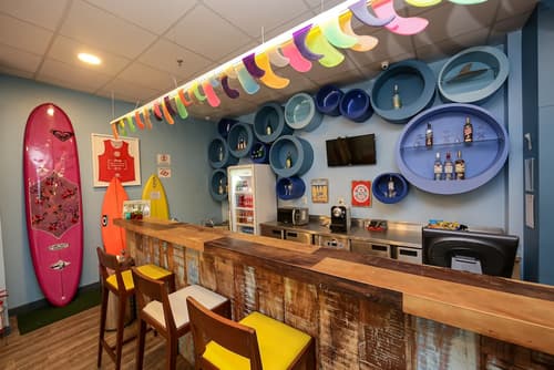 Delphin Surf Hotel, Reception