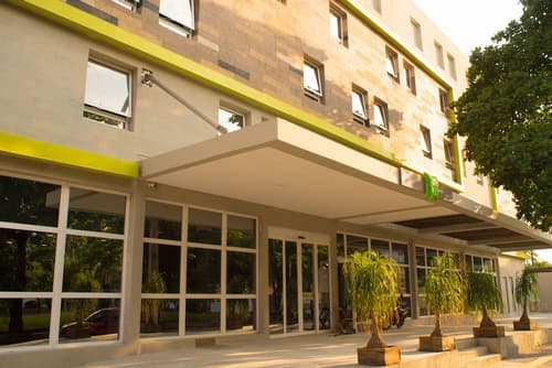 Delphin Surf Hotel, Front of property