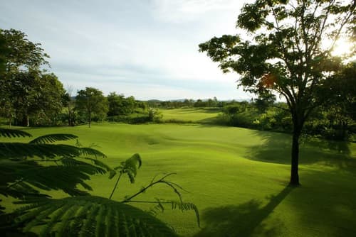 Kirimaya Golf Resort & Spa, Golf