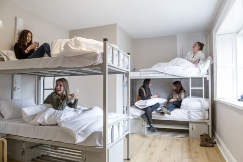 Gardiner House Hostel, Room