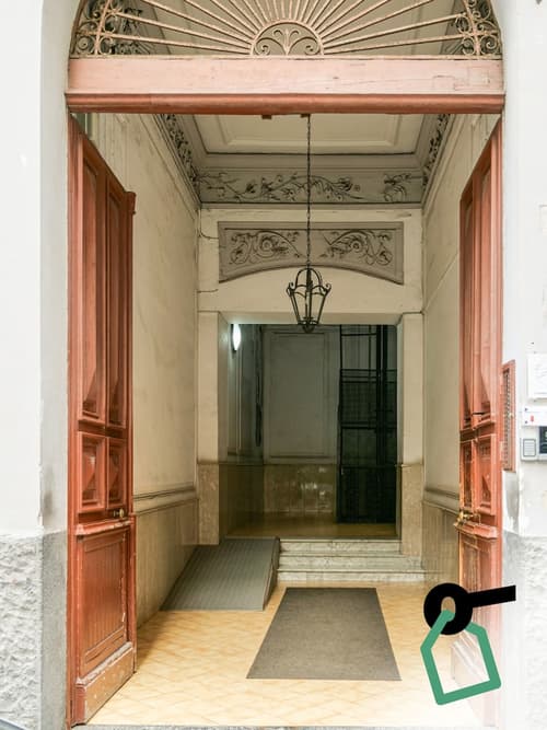 Hotiday Spaccanapoli Borbone, Interior entrance