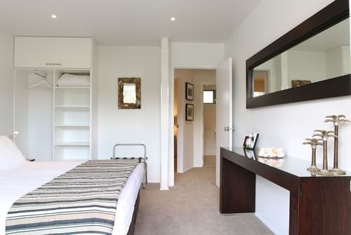 Kokomo Retreat, Room