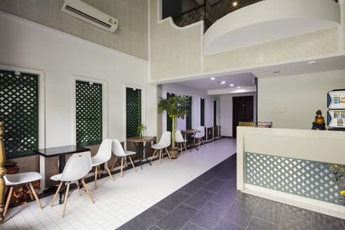 Vien Dong 2 Hotel, Concierge desk