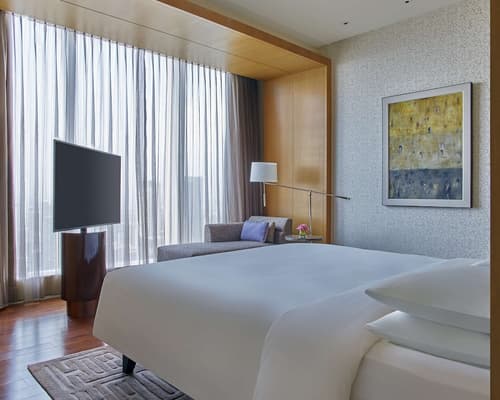 Grand Hyatt Manila, Room