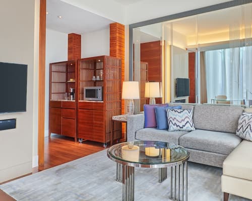 Grand Hyatt Manila, Room