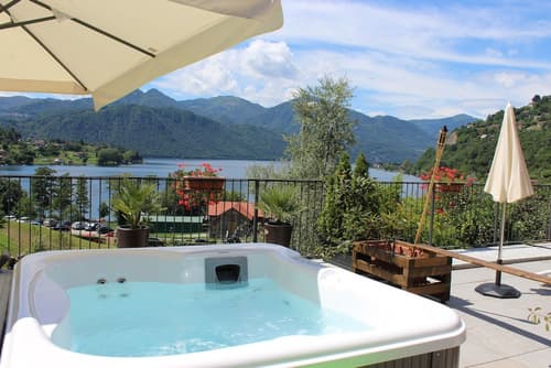Hotel Bocciolo, Outdoor spa tub