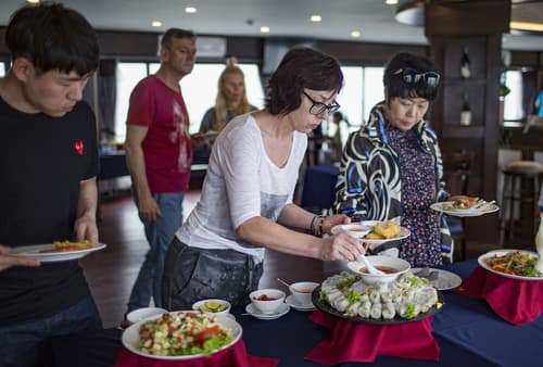 Alisa Luxury Cruise, Breakfast area