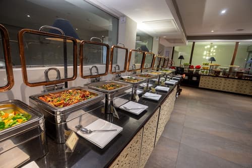 Earl's Reef Hotel, Buffet