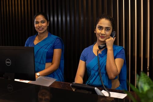 Earl's Reef Hotel, Reception