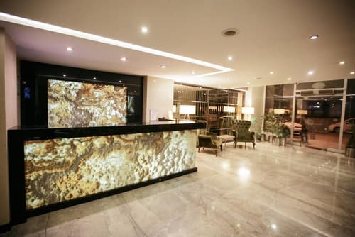 Laodikya Otel, Lobby