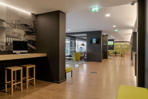 Neat Hotel Avenida, Lobby