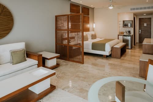 The Reef 28 Hotel & Spa - Luxury Adults Only - All Suites, Room