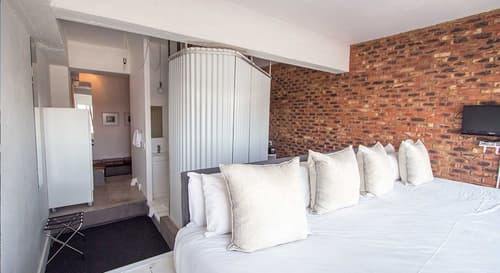 CURIOCITY Johannesburg  - Hostel, Room