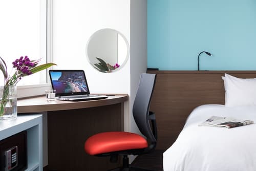 the b shimbashi, Room