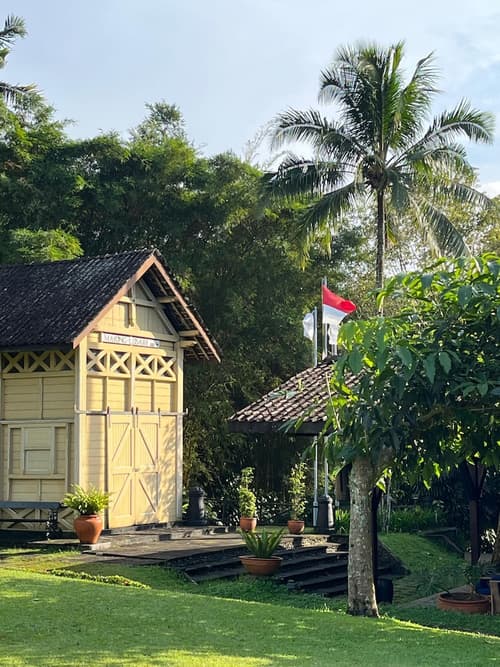 MesaStila Resort and Spa, Reception