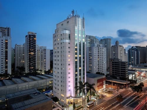 Intercity São Paulo Ibirapuera, Front of property