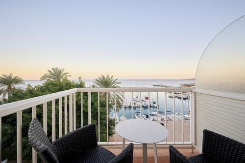 Catalonia Del Mar - Adults Only, Room