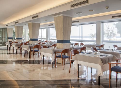 Catalonia Del Mar - Adults Only, Restaurant