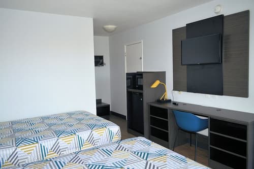 Motel 6 Del Rio, TX, Room