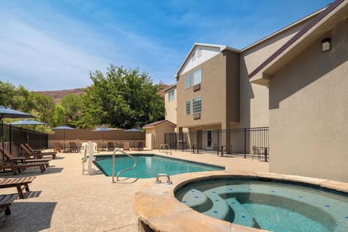 La Quinta Inn & Suites by Wyndham Moab, Pool
