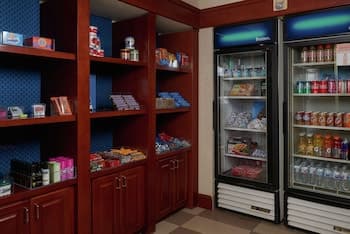 Hampton Inn & Suites Roswell, Snack bar