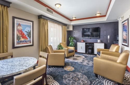 WorldMark San Diego - Balboa Park, Lobby sitting area