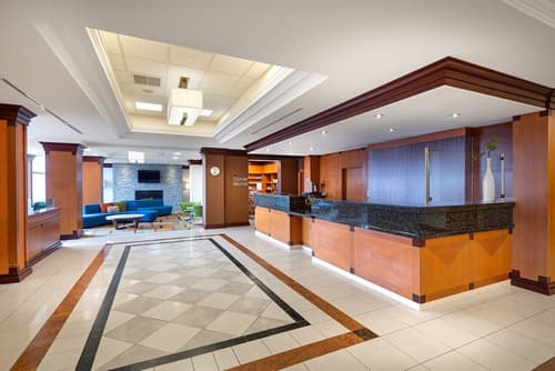 Fairfield Inn and Suites by Marriott Toronto Airport, Lobby lounge
