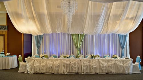 Prestige Hudson Bay Lodge & Conference Centre, WorldHotels Crafted Collection, Banquet hall