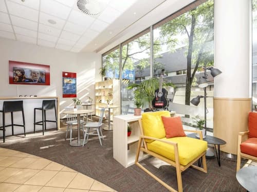 ibis Praha Mala Strana, Lobby sitting area