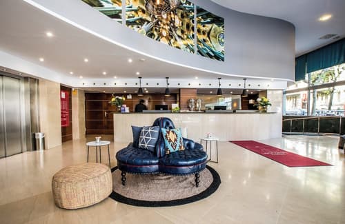 Leonardo Hotel Barcelona Gran Via, Reception